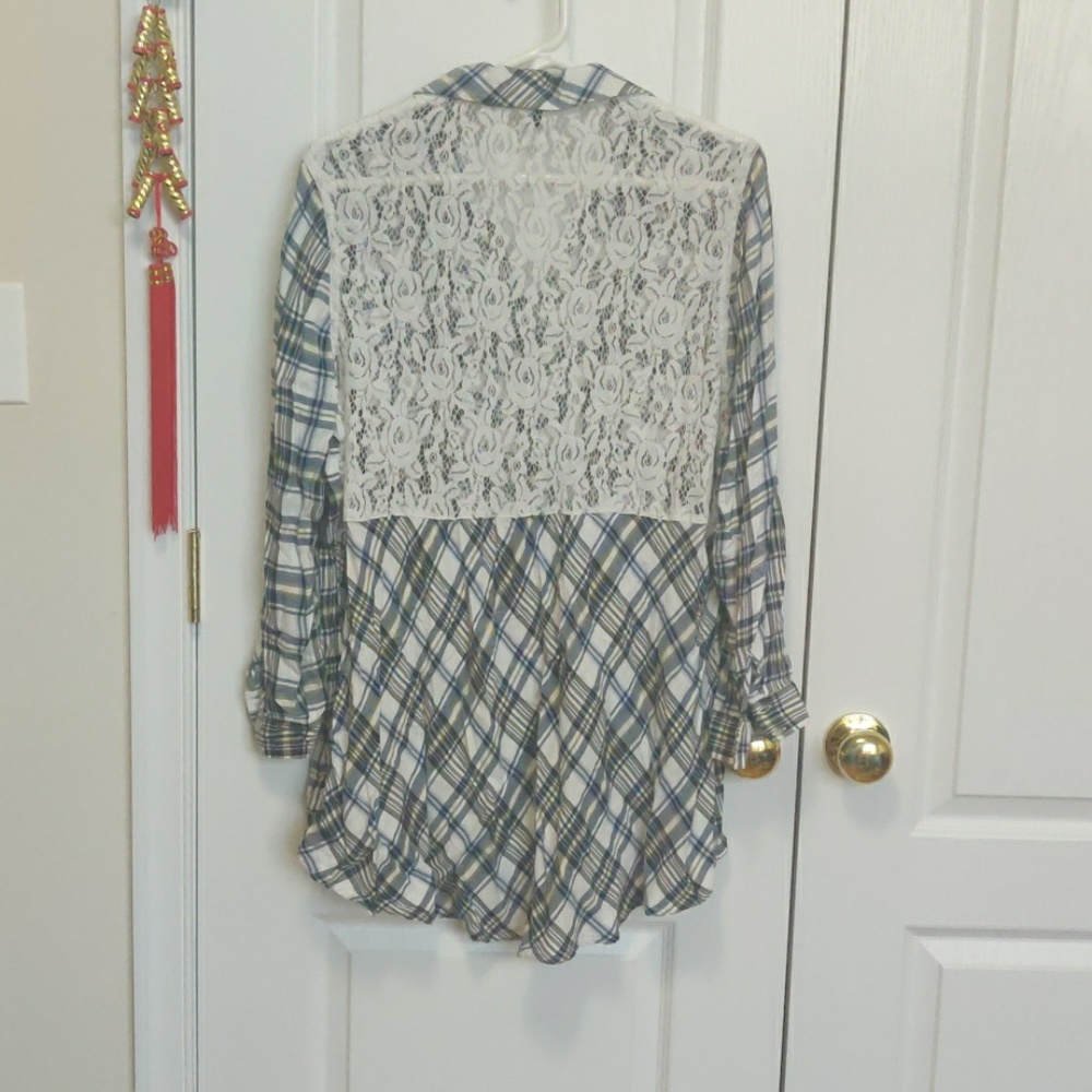 Jessica Simpson button down - Picture 2 of 2